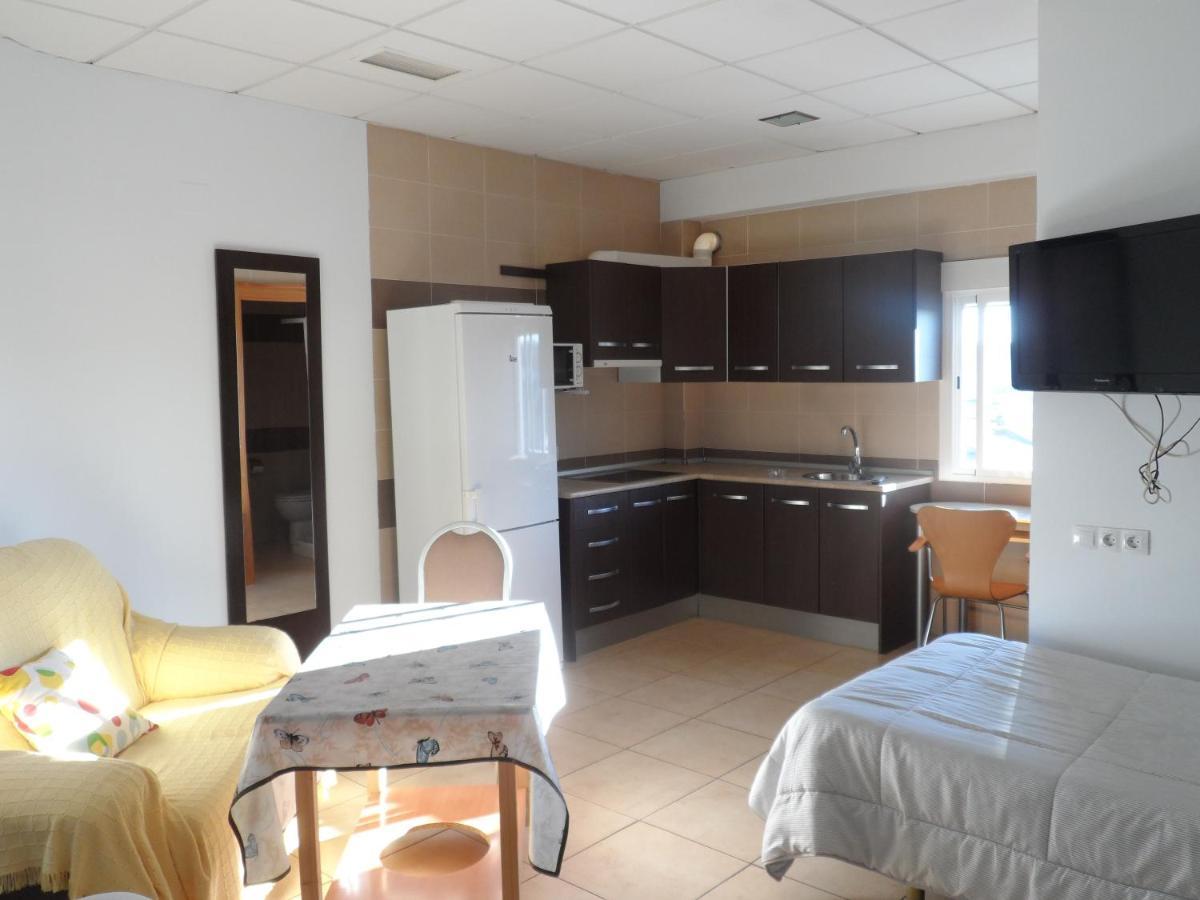 Hostal Via Del Caminante Madrigalejo Eksteriør bilde