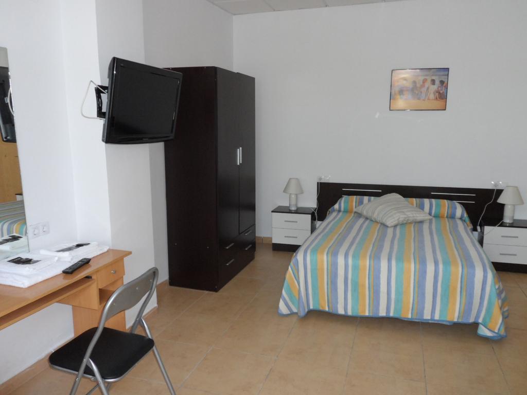 Hostal Via Del Caminante Madrigalejo Eksteriør bilde
