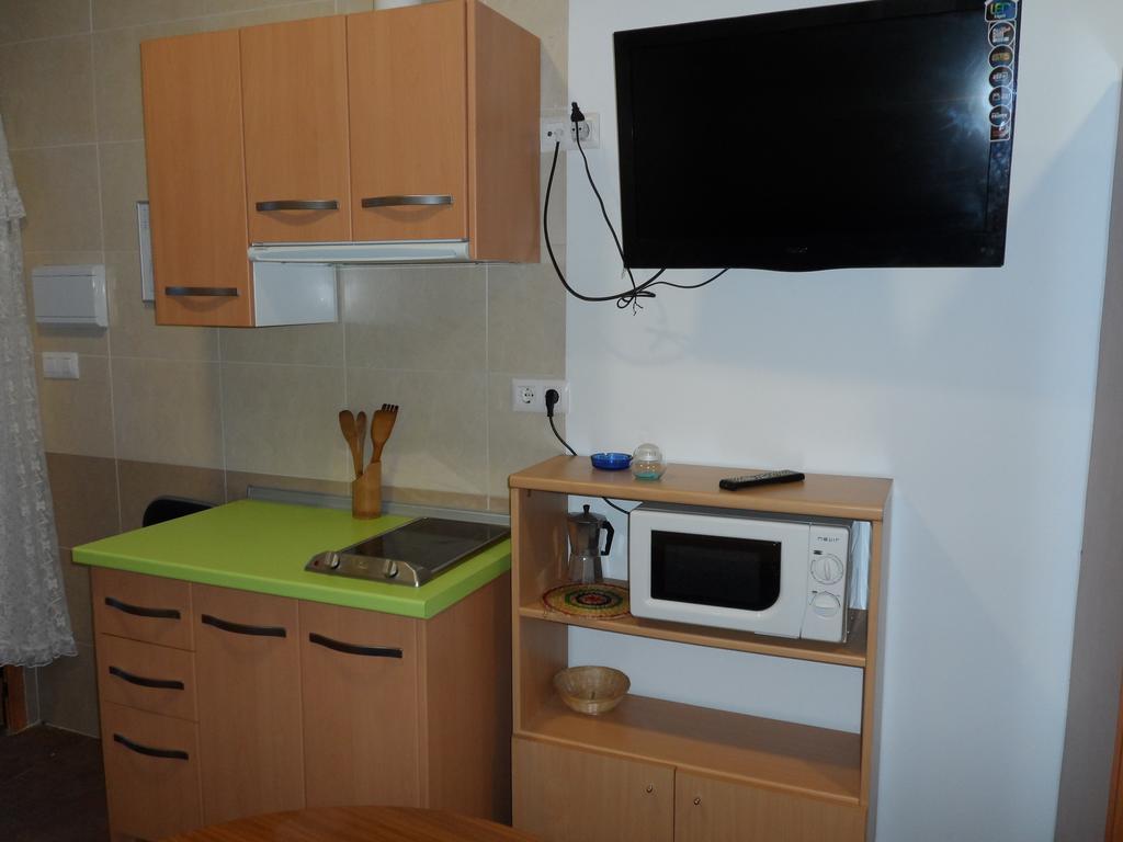 Hostal Via Del Caminante Madrigalejo Eksteriør bilde