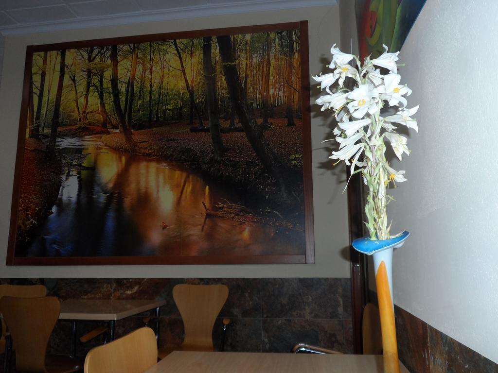 Hostal Via Del Caminante Madrigalejo Eksteriør bilde