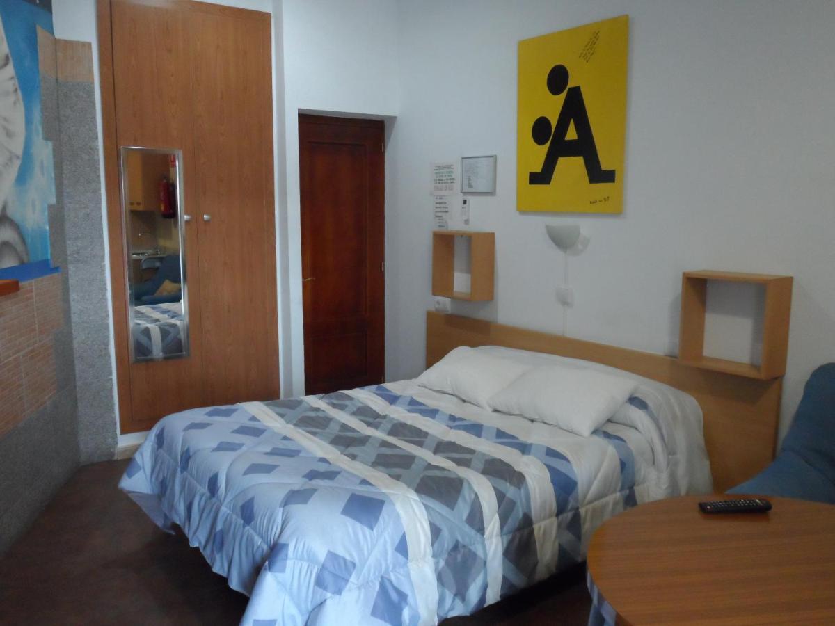 Hostal Via Del Caminante Madrigalejo Eksteriør bilde